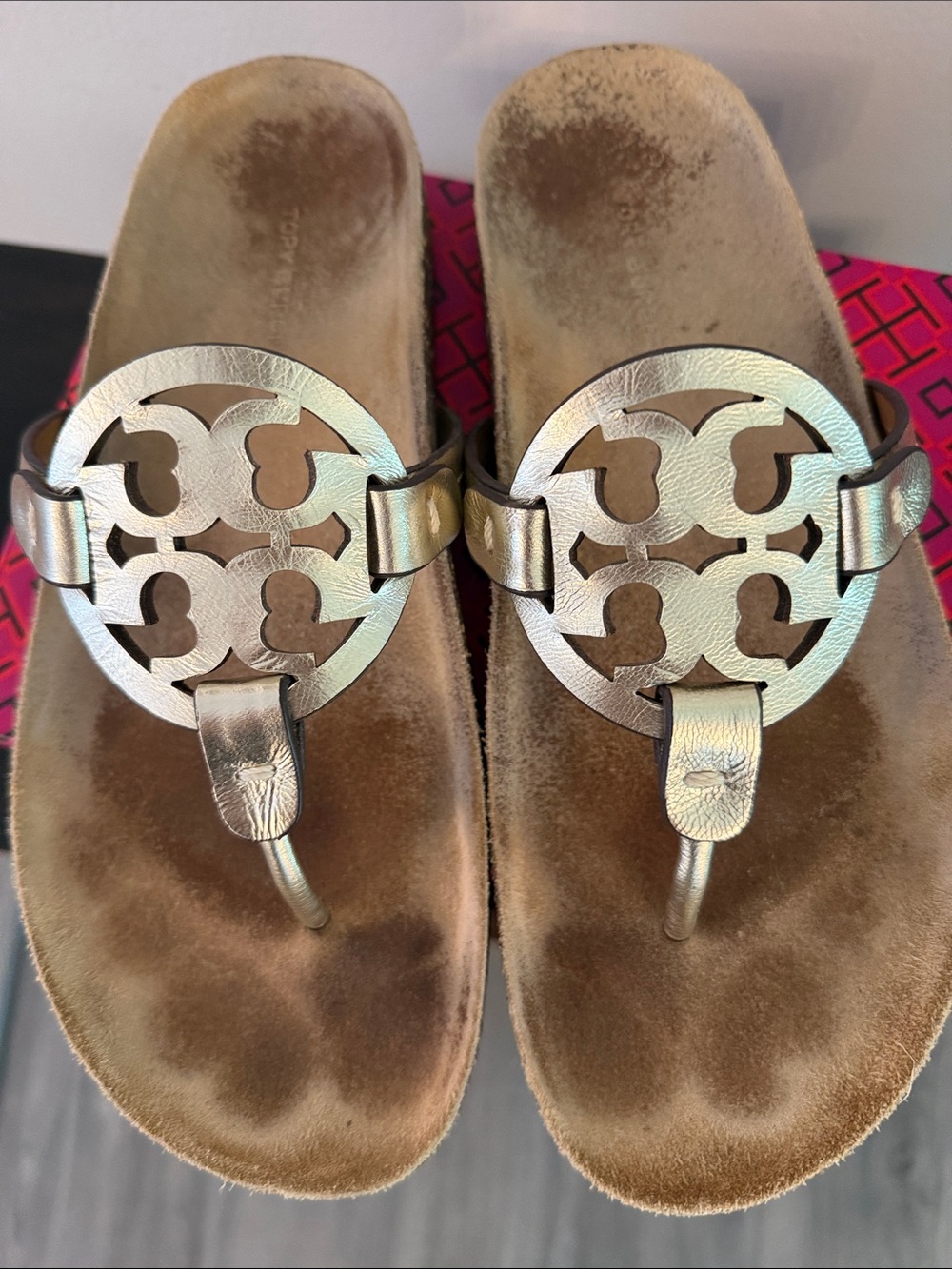 Tory Burch Miller Cloud - Gold Metallic - size 8.5